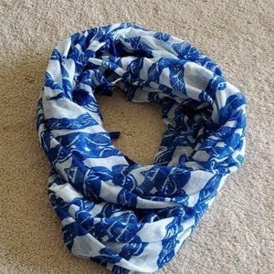 Infinity scarf